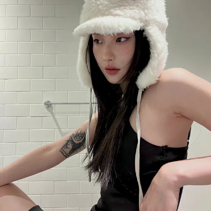 轻拍翻转小魔女